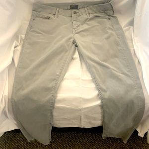 MOTHER Looker Ankle Fray Gray Size 31